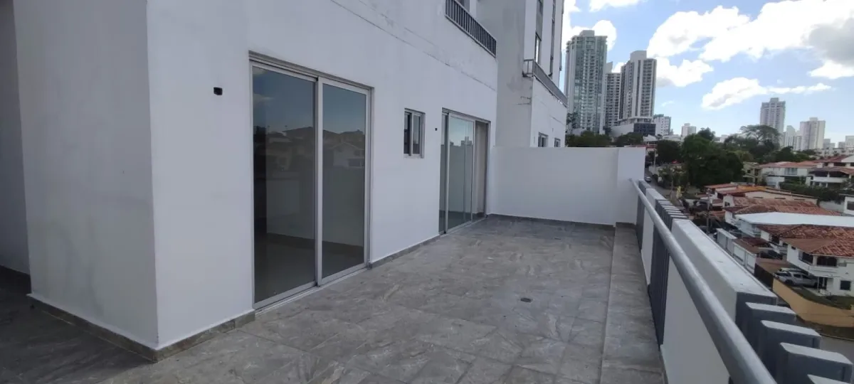 Spacious Apartment with Terrace in PH Metro View - Hato Pintado