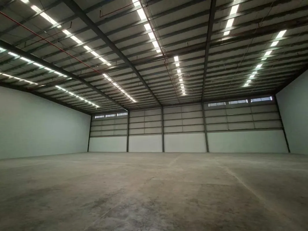 Warehouse and Industrial Space Rental | Strategic Logistics Center