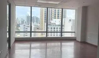 Office Space 218 m² in Banking Area | 5 Parking Spaces