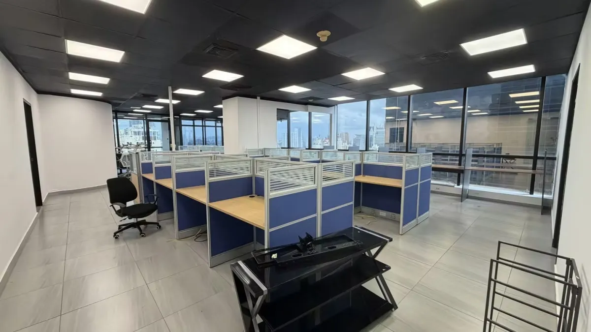 Oficina Amoblada en Torre Banco General  -  Calle 50 | Ubicación Premium