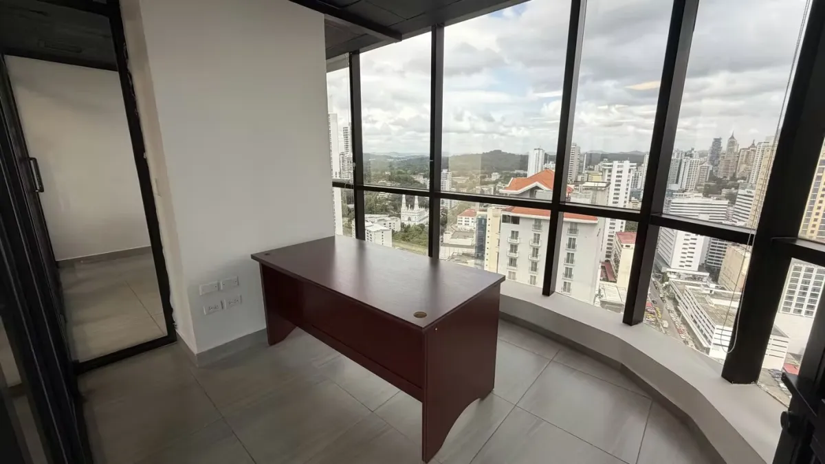 Oficina Amoblada en Torre Banco General  -  Calle 50 | Ubicación Premium
