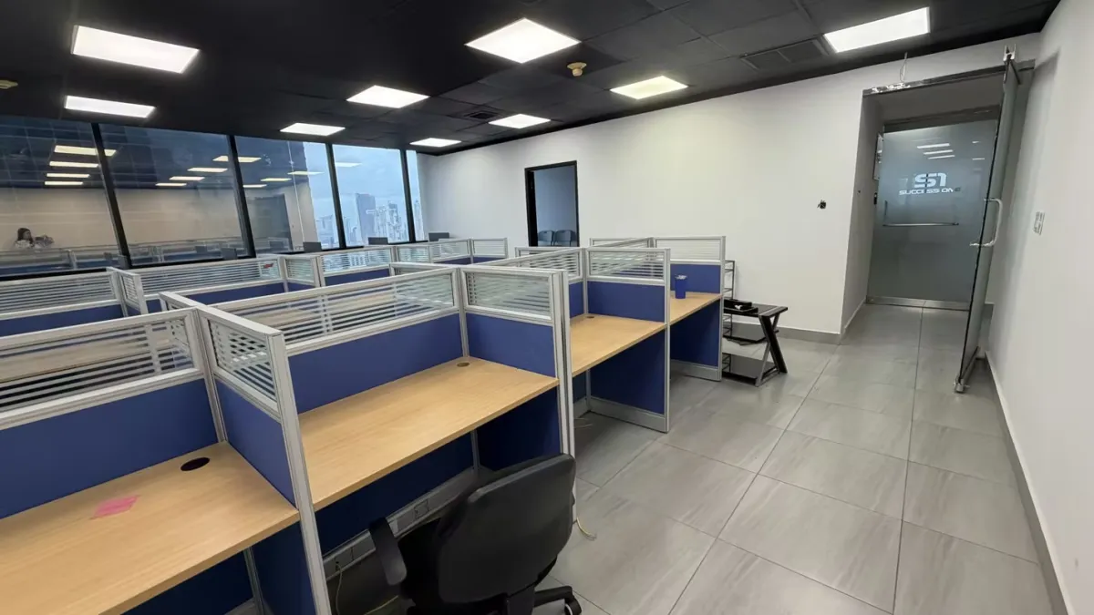 Oficina Amoblada en Torre Banco General  -  Calle 50 | Ubicación Premium