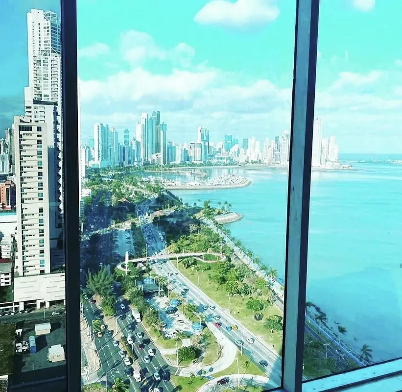 Elegante Oficina en Alquiler | Balboa Office Center (BOC)  -  Avenida Balboa