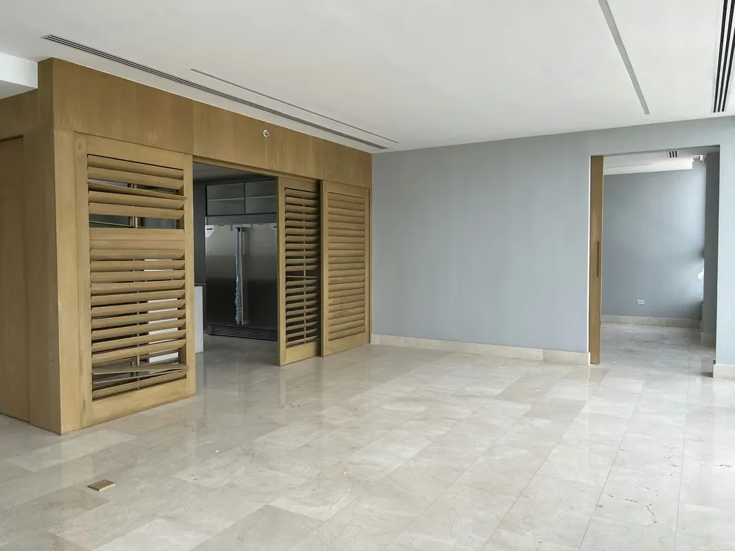 BRAND NEW PENTHOUSE IN COCO DEL MAR - PANORAMA TOWER | 352 m²
