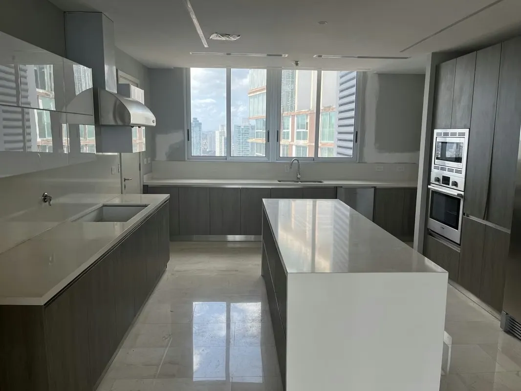 BRAND NEW PENTHOUSE IN COCO DEL MAR - PANORAMA TOWER | 352 m²