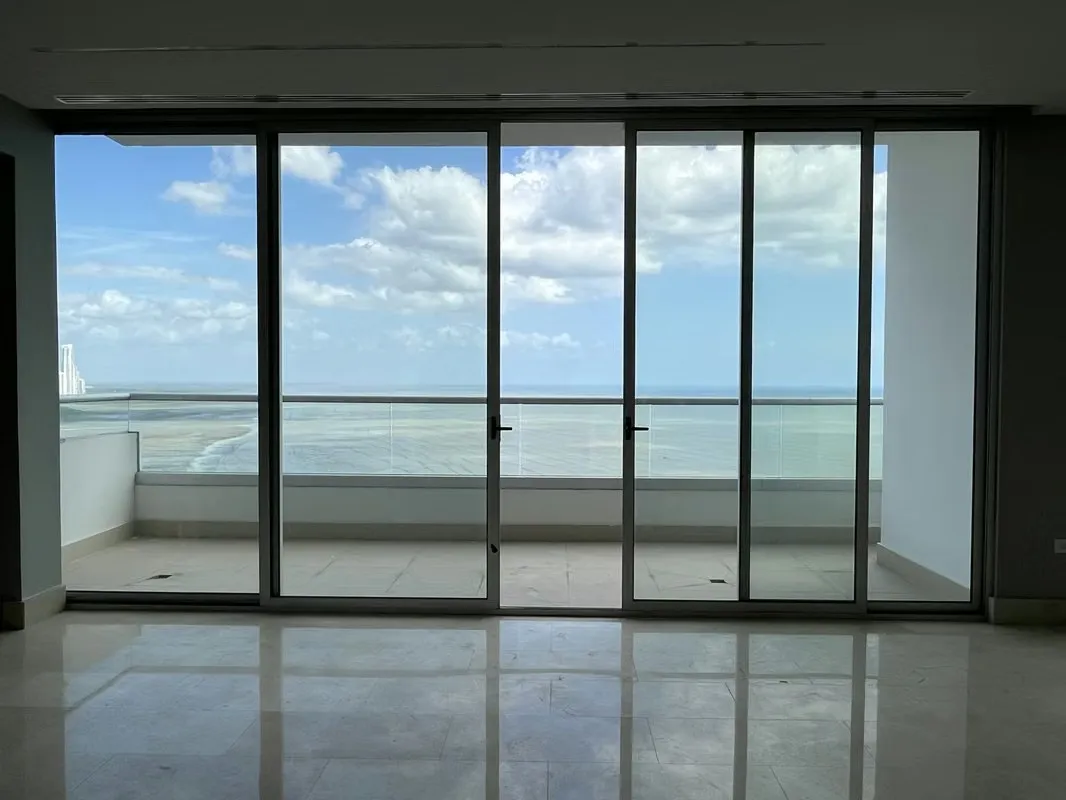BRAND NEW PENTHOUSE IN COCO DEL MAR - PANORAMA TOWER | 352 m²
