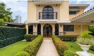 Casa en Venta con Apartamento Independiente| Coco del Mar