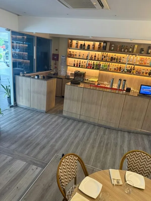 Local para Restaurante en Costa del Este con Terraza