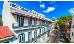 En Venta Locales Comerciales en PH Casa Variedades, Casco Antiguo