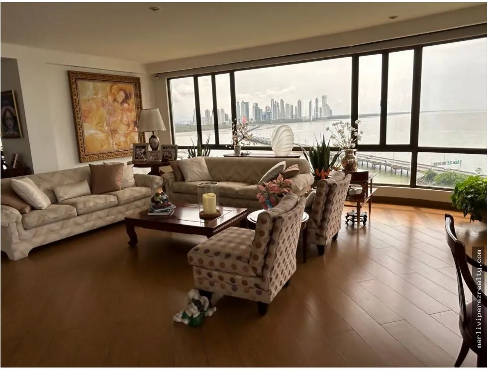 Luxury Apartment for Sale in Coco del Mar - San Francisco