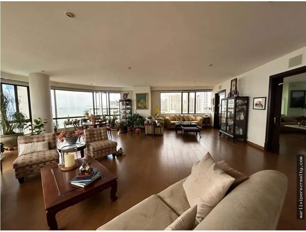 Luxury Apartment for Sale in Coco del Mar - San Francisco