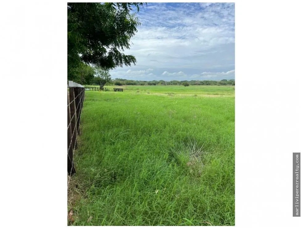 Terrain à bâtir à Chitre à vendre