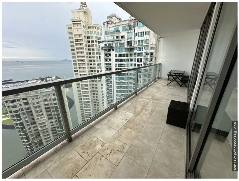 SE VENDE APARTAMENTO EN PUNTA PACÍFICA