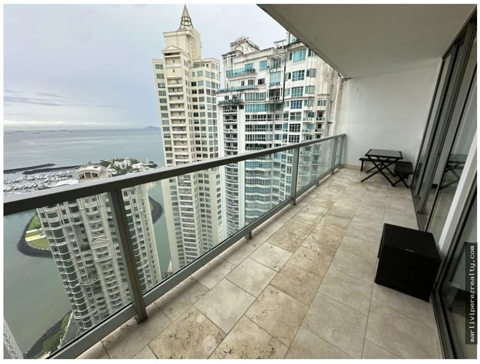 SE VENDE APARTAMENTO EN PUNTA PACÍFICA