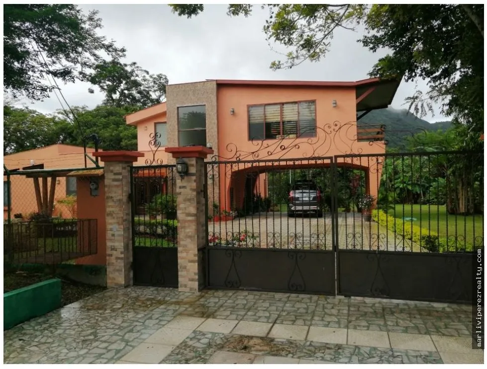 Maison unifamiliale à Anton à vendre