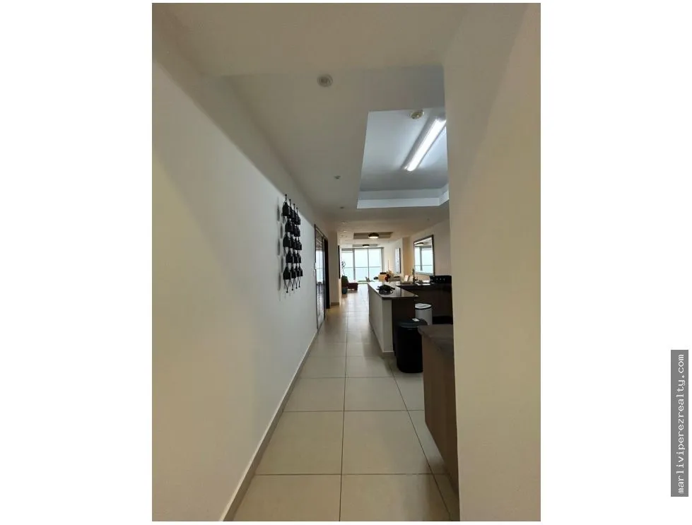 Apartment for Sale on Avenida Balboa