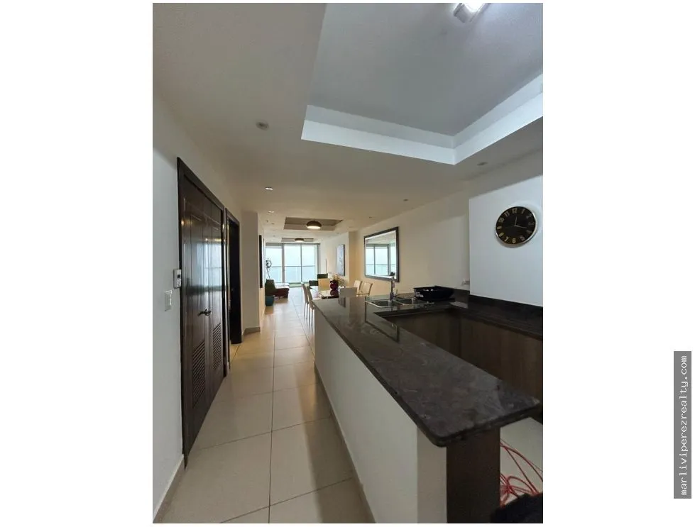 Apartment for Sale on Avenida Balboa