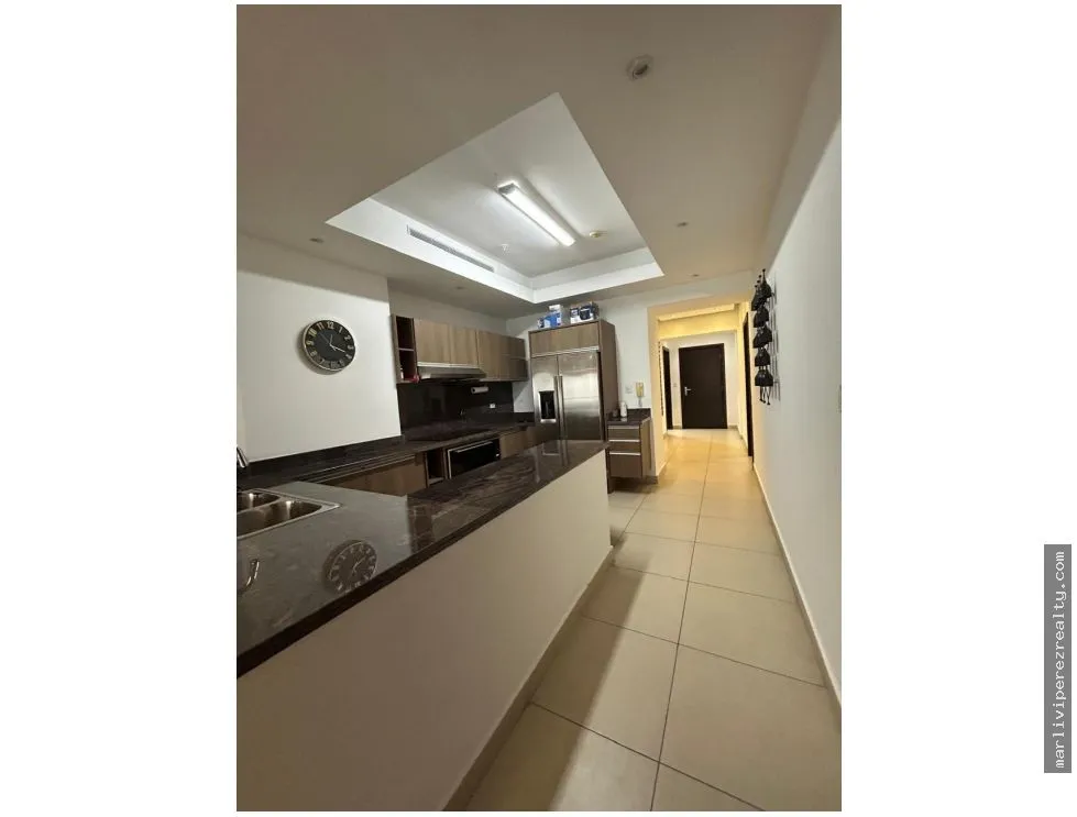 Apartment for Sale on Avenida Balboa