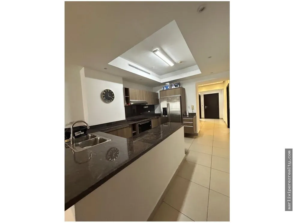 Apartment for Sale on Avenida Balboa