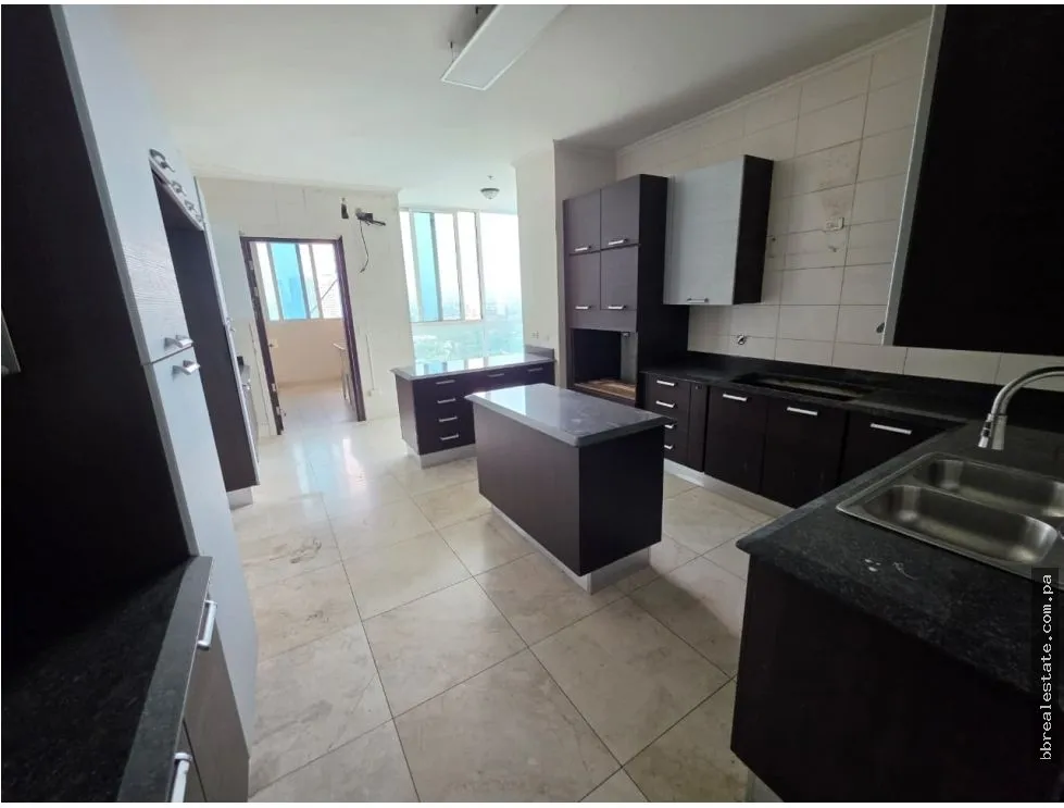 квартира в Costa del Este на продажу