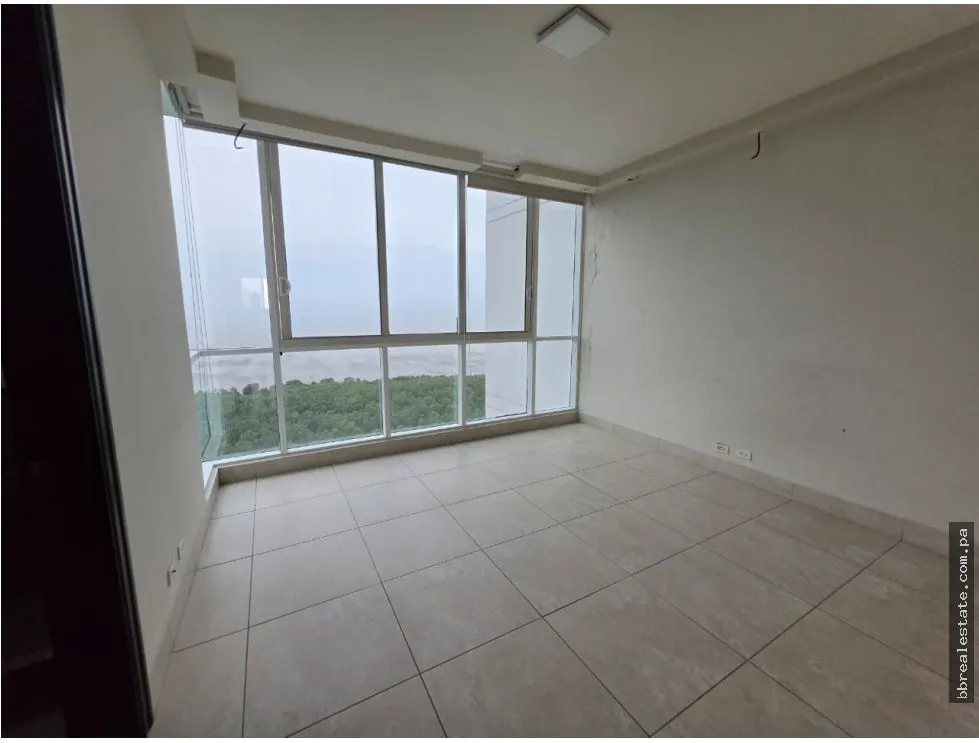 квартира в Costa del Este на продажу