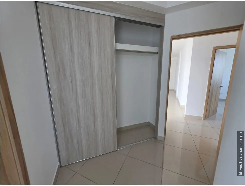 Venta de apartamento en PH Bella Veduta, Hato Pintado