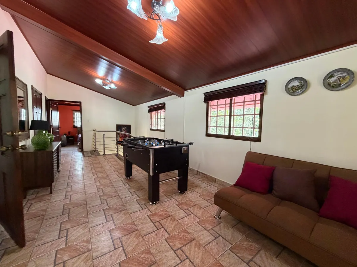 Se vende Casa en Altos de Cerro Azul