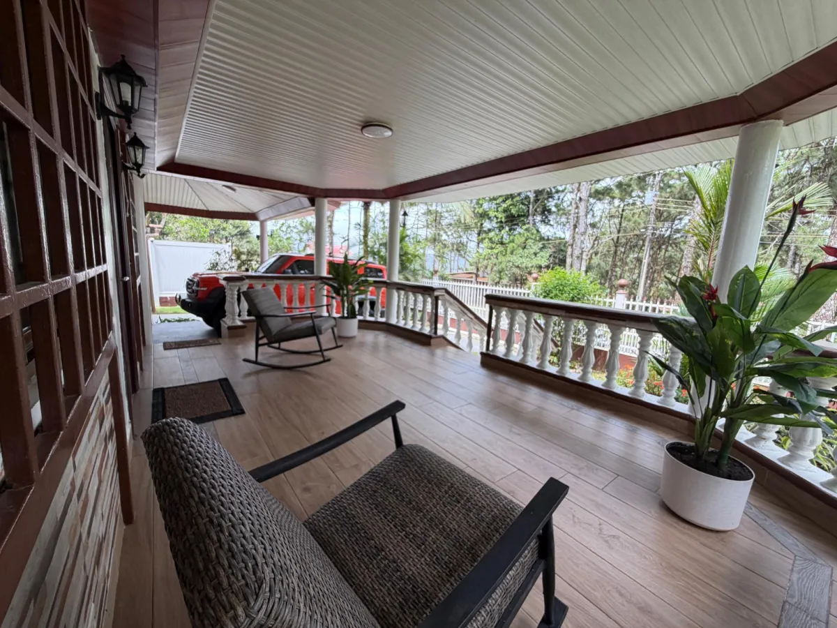 Se vende Casa en Altos de Cerro Azul
