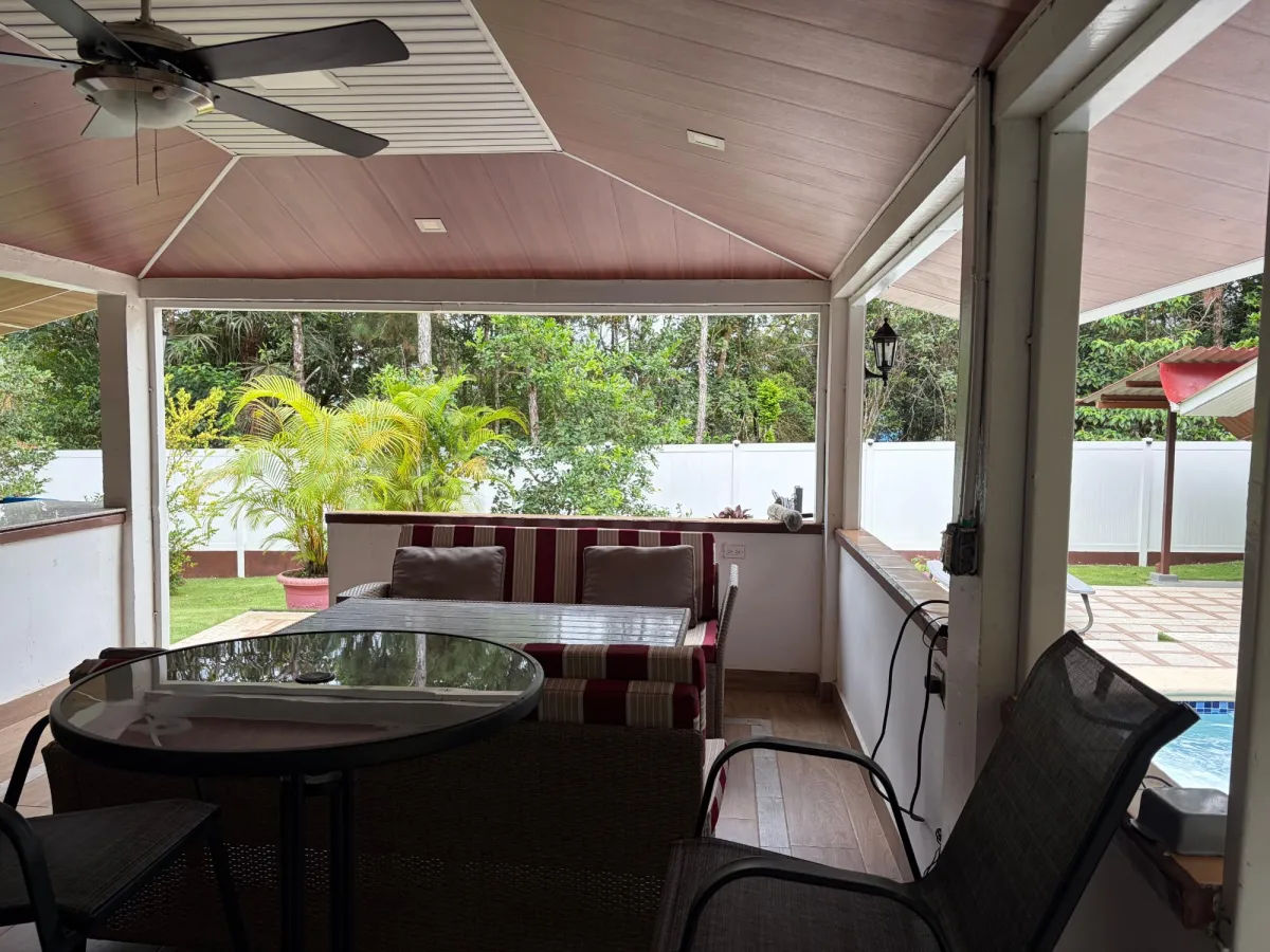 Se vende Casa en Altos de Cerro Azul