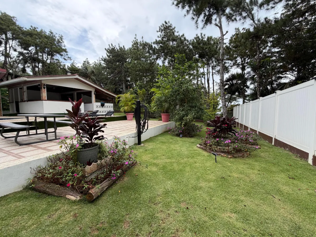 Se vende Casa en Altos de Cerro Azul