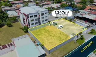 Venta de terreno con anteproyecto en Las Acacias