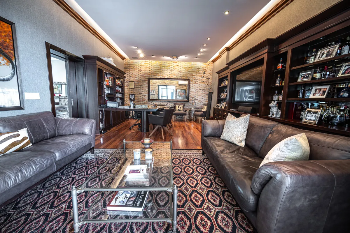 COMPLETE APARTMENT FOR SALE COSTA DEL ESTE 520M2