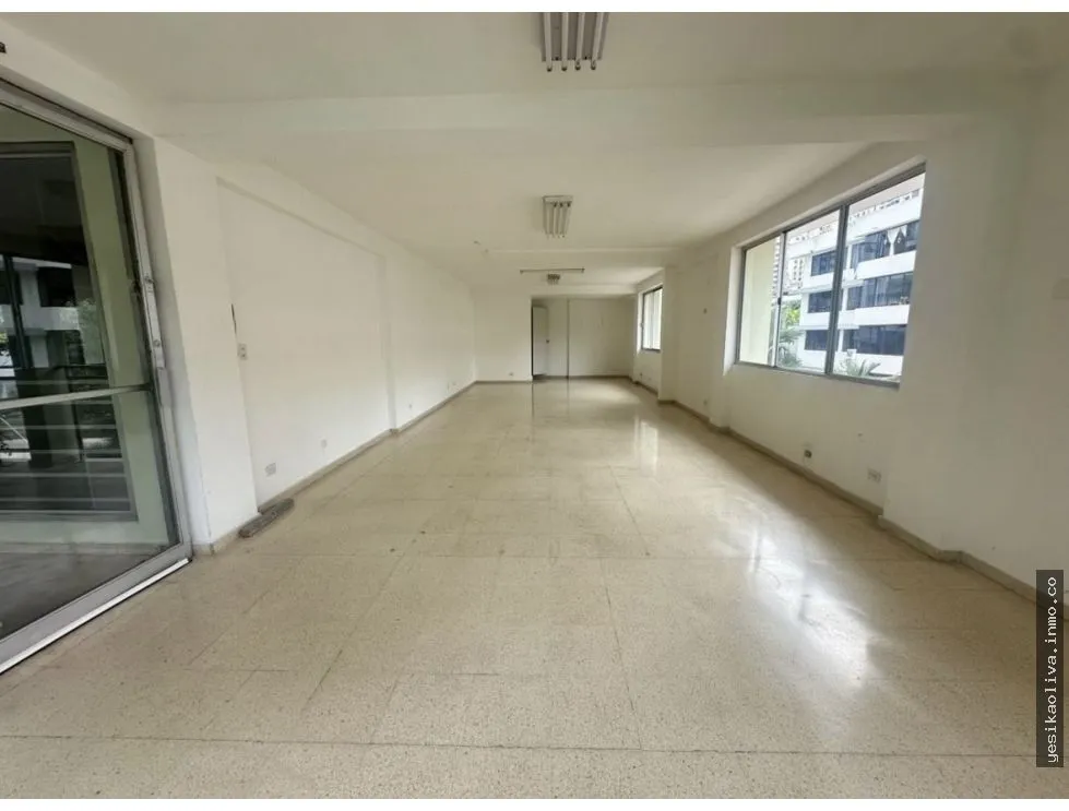 Commercial Space for Rent on Vía Argentina