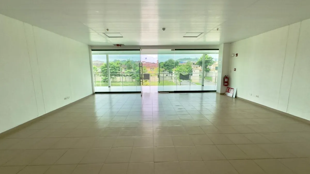 Commercial Space for Sale in Condado del Rey