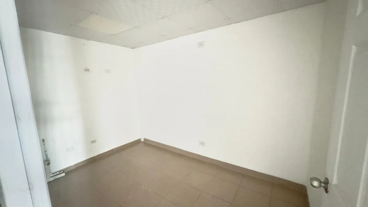 Commercial Space for Sale in Condado del Rey