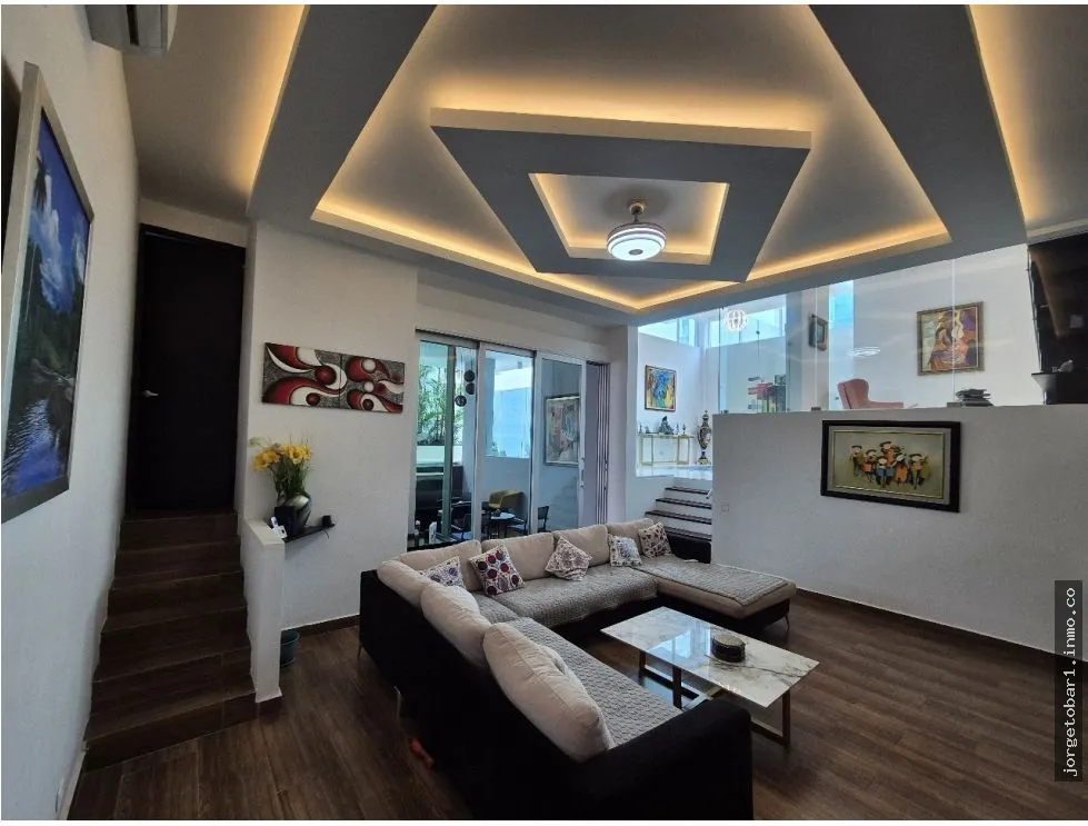 House for Sale Altos del Golf