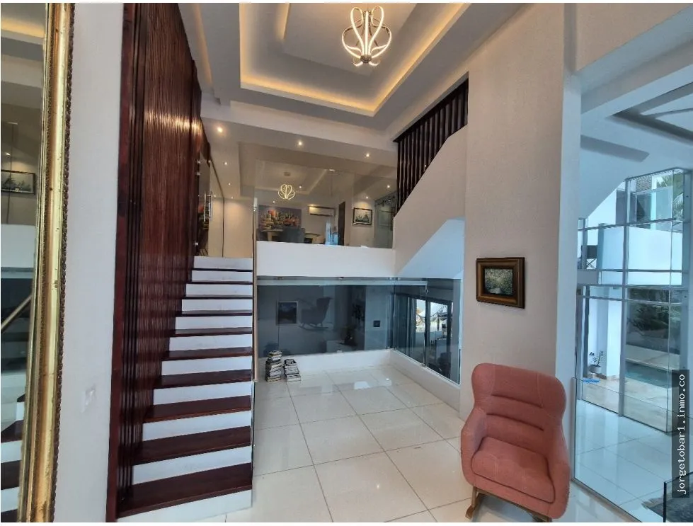 House for Sale Altos del Golf