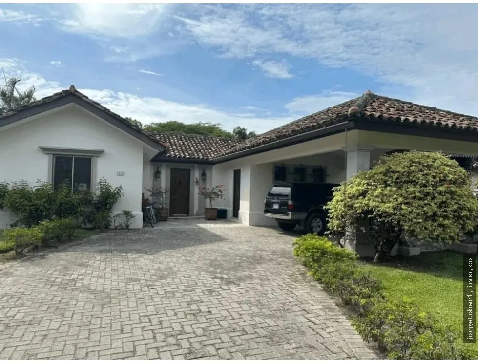 Beachfront Home for Sale - Buenaventura