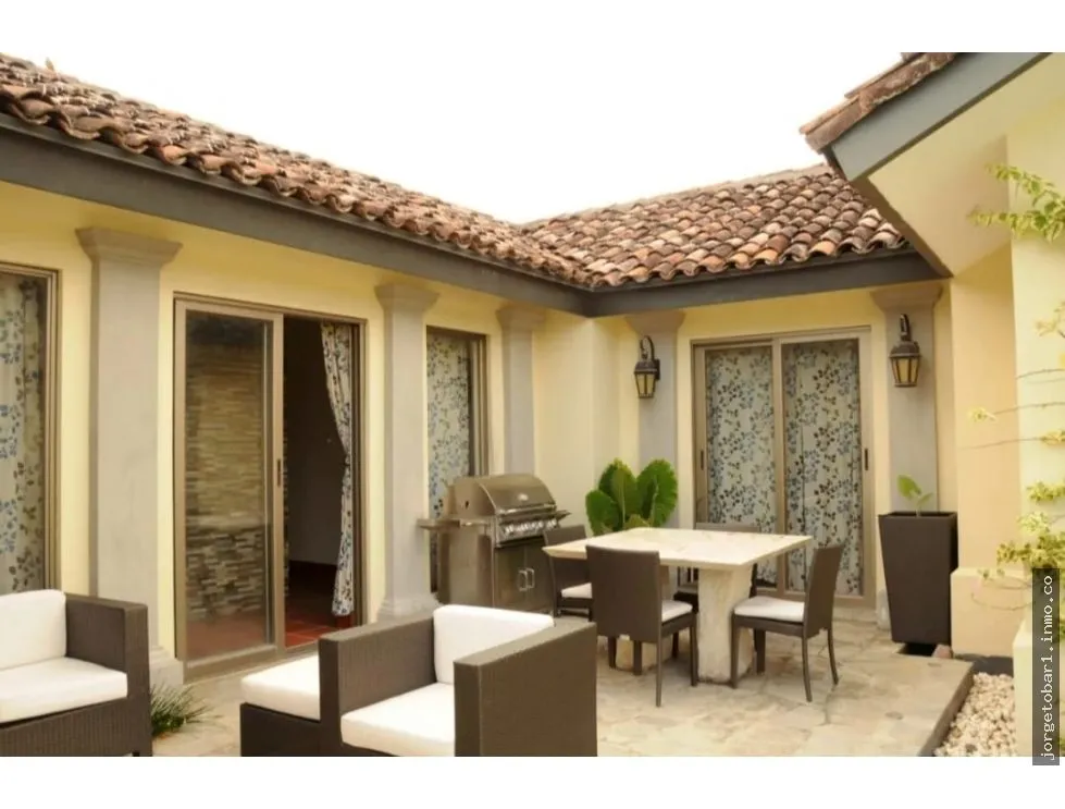 Beachfront Home for Sale - Buenaventura