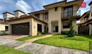 Maison unifamiliale à Clayton à vendre