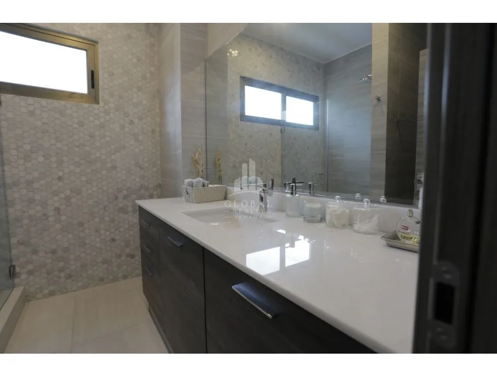 Apartment for sale in Costa del Este