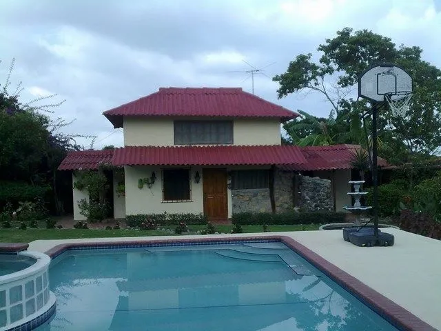 Single Family House for sale in Anton
