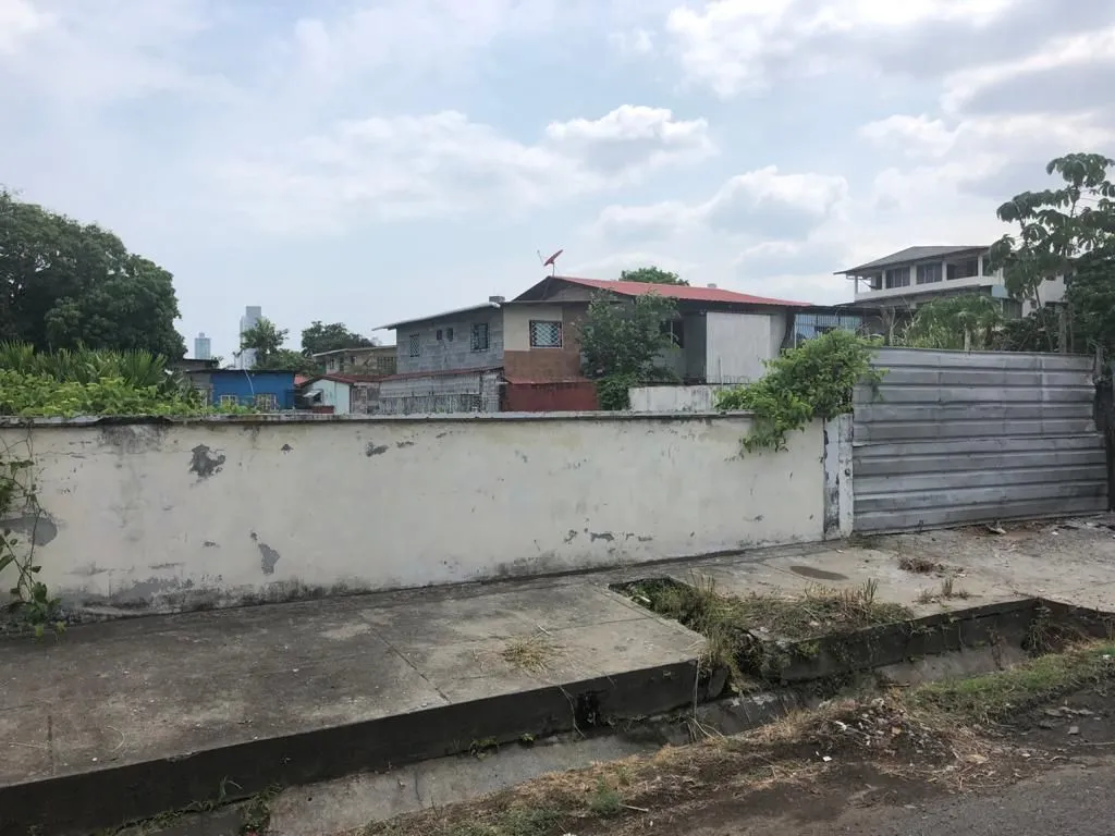 Building Lot for sale in Parque Lefevre