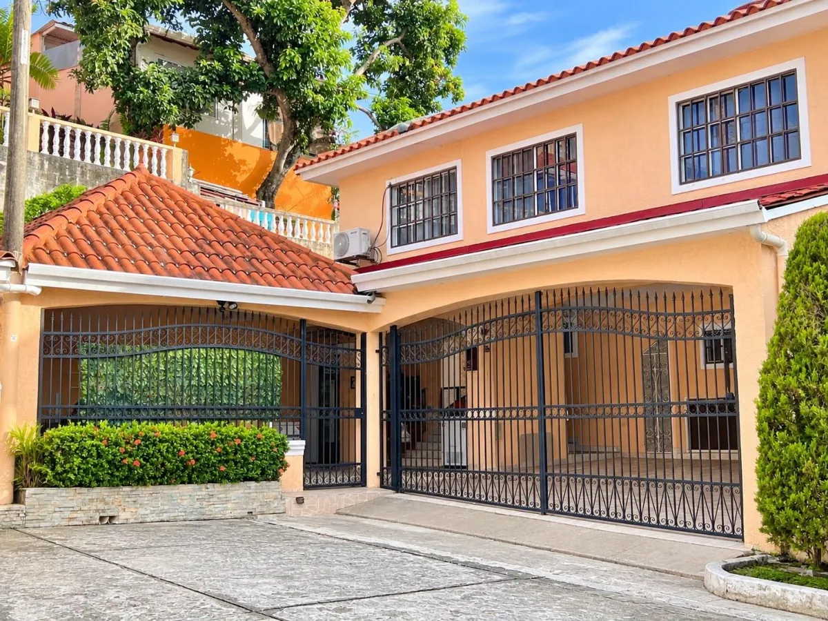 Casa en VENTA en Altos de Panamá, Fuente del Fresno