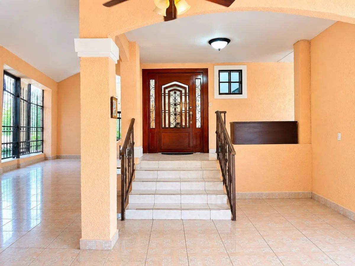 Casa en VENTA en Altos de Panamá, Fuente del Fresno