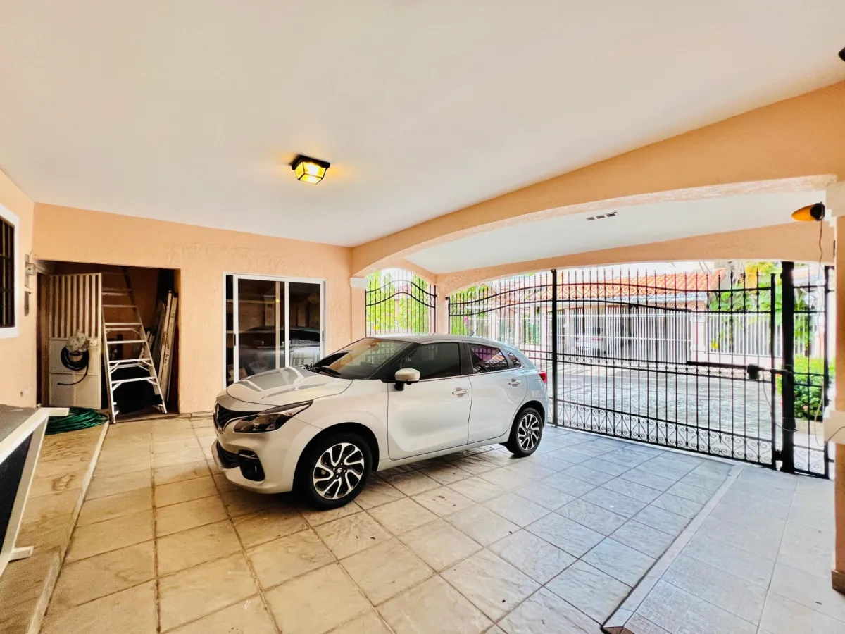 Casa en VENTA en Altos de Panamá, Fuente del Fresno