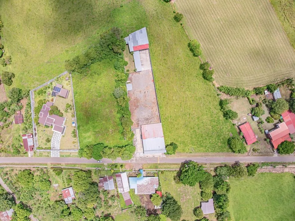 Propiedad comercial de uso mixto en San Pablo Viejo