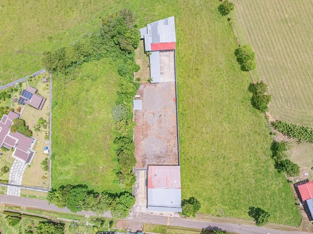 Propiedad comercial de uso mixto en San Pablo Viejo