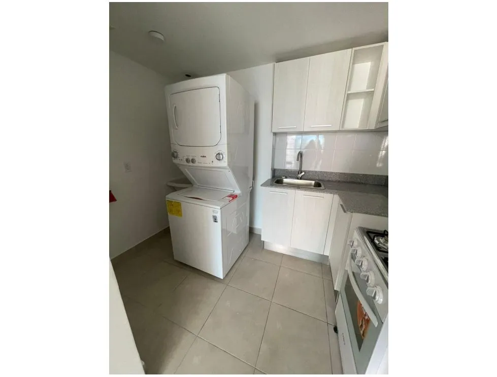 Appartement à Via Espana à louer