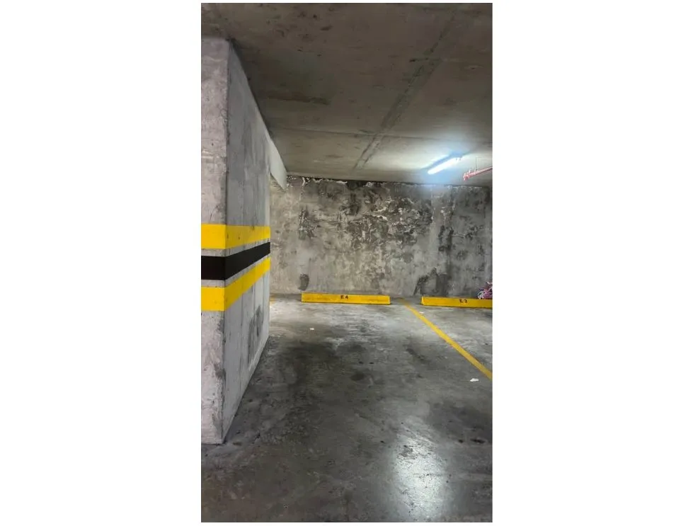 Appartement à Via Espana à louer
